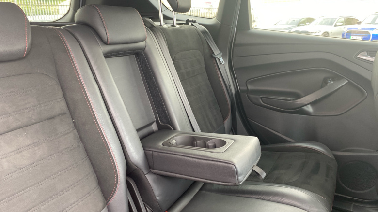 Ford Kuga 1.5 TDCi ST-Line 5dr 2WD Diesel Estate
